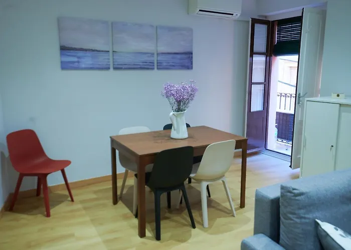 Pretty Town Hall Apartment
